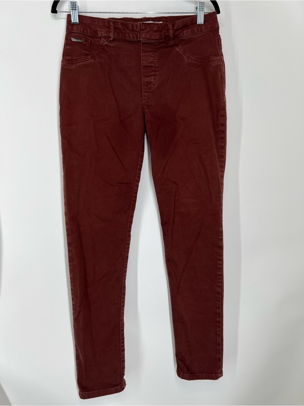 Beija Flor Kelly Skinny Jeans in Burgundy